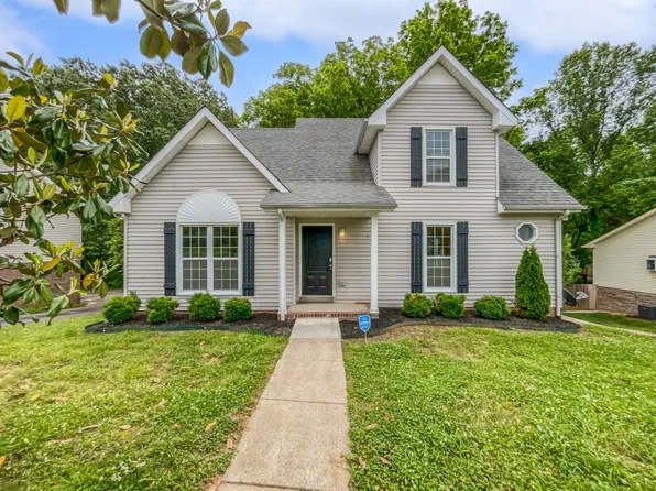 755 Cloud Dr, Clarksville, TN 37043
