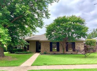 1634 Autumn Breeze Ln, Lewisville, TX 75077