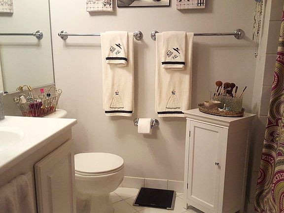 4th image of 345 N La Salle Dr APT 1708