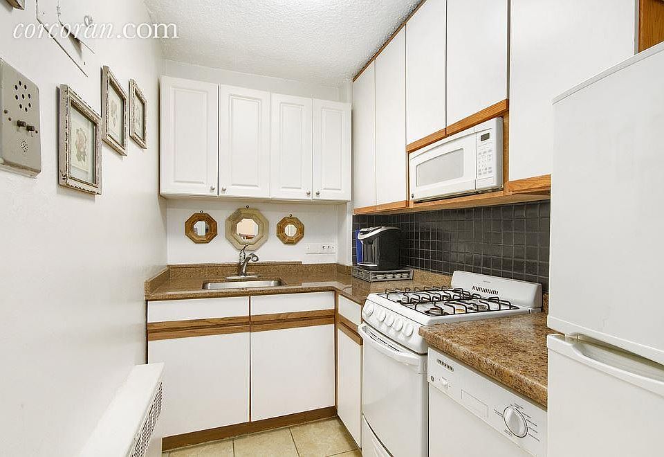 1st image of 120 4th Ave #10B