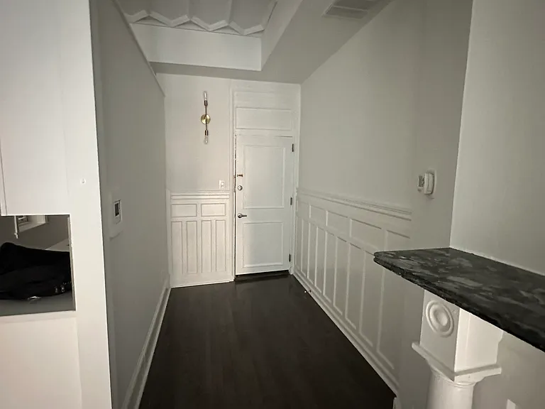 343 S 18th St #5 — Photo 5