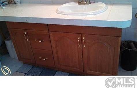 First Floor Bath Cab.jpg