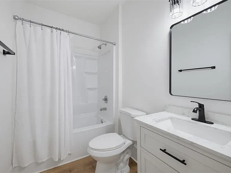 498 Connally St SE — Photo 14