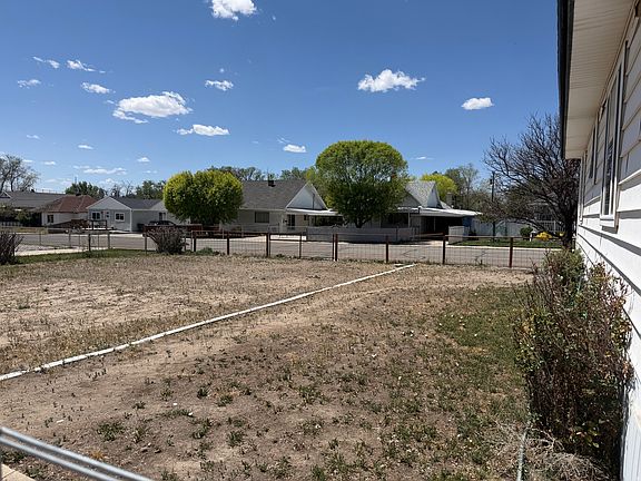 3rd image of 196 N 5th Ave W