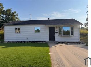 30 Saint Gregory Dr, Cahokia, IL 62206