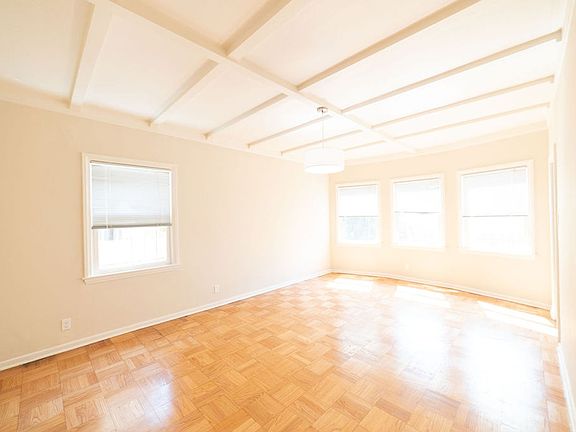 2nd image of 633 Cleveland St #3