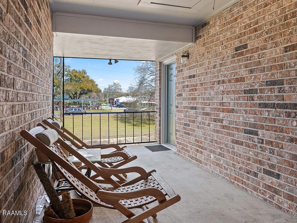 1st image of 3121 Johnston St APT 217