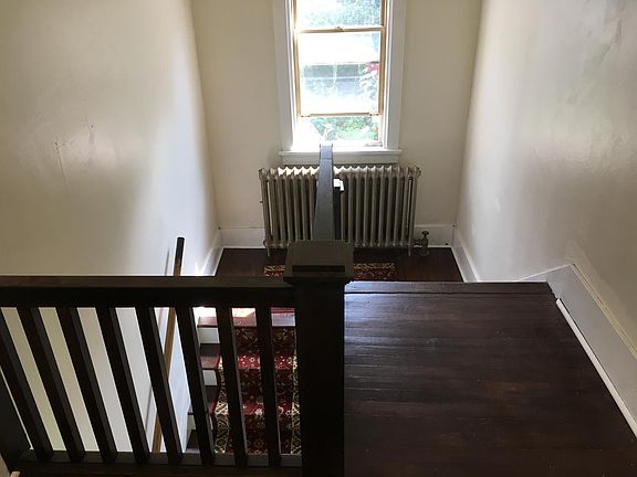 Second floor stairway
