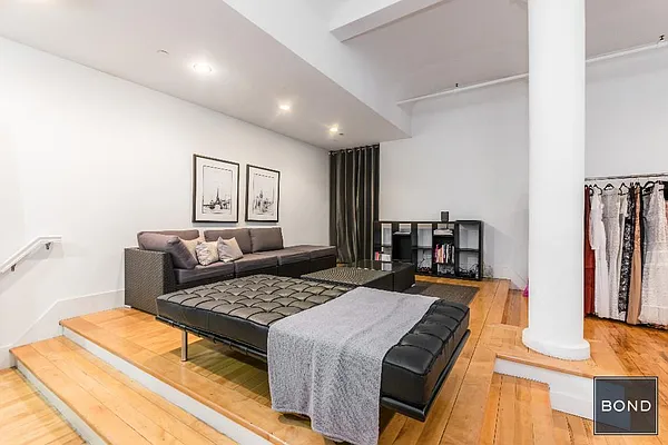 Rented by Bond New York | media 26