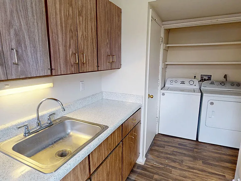 Granite-Inspired Countertops