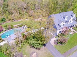 30 Stable Way, Medway, MA 02053