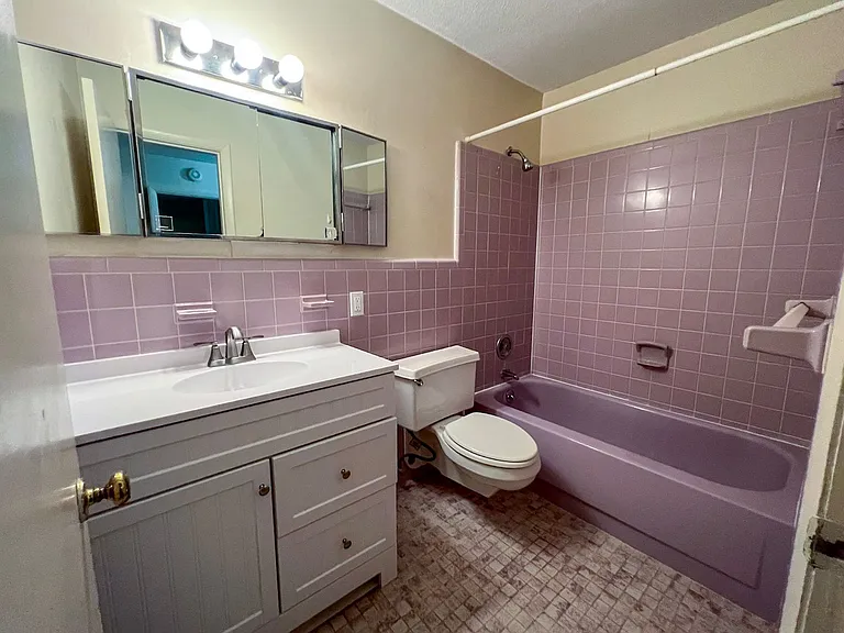 3524 NW 12th Ave — Photo 15