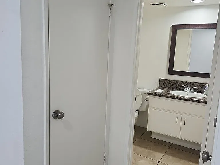 2216 Loggers Ln — Photo 25
