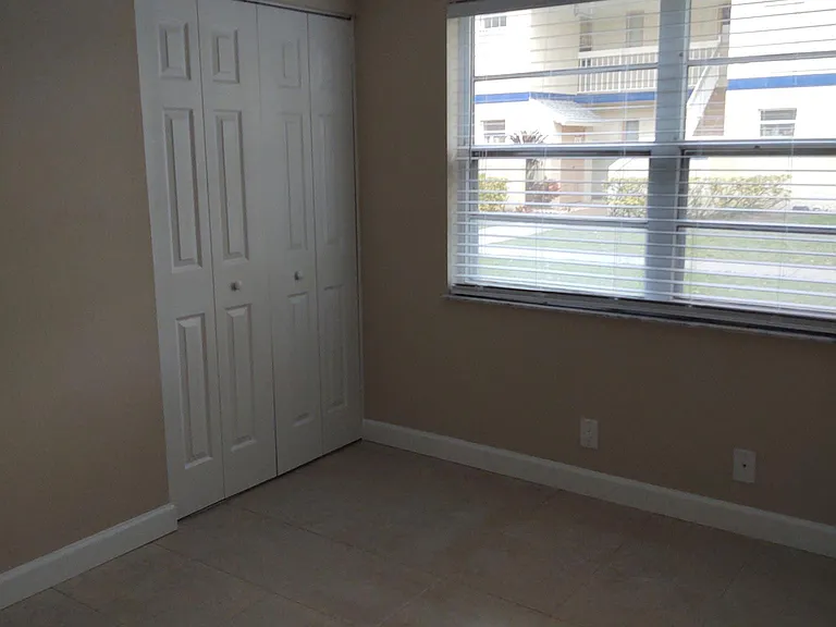 1524 SE Royal Green Cir #Q102 — Photo 21