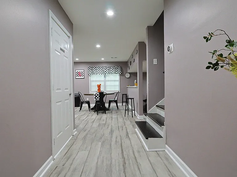 Briar Creek Ln — Photo 19