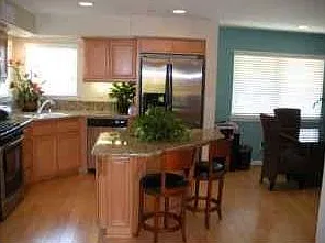 3 bed, 2100 sqft, $5,750 — Photo 1