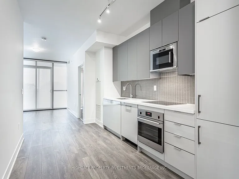 2916 Highway 7 Rd #305 — Photo 11
