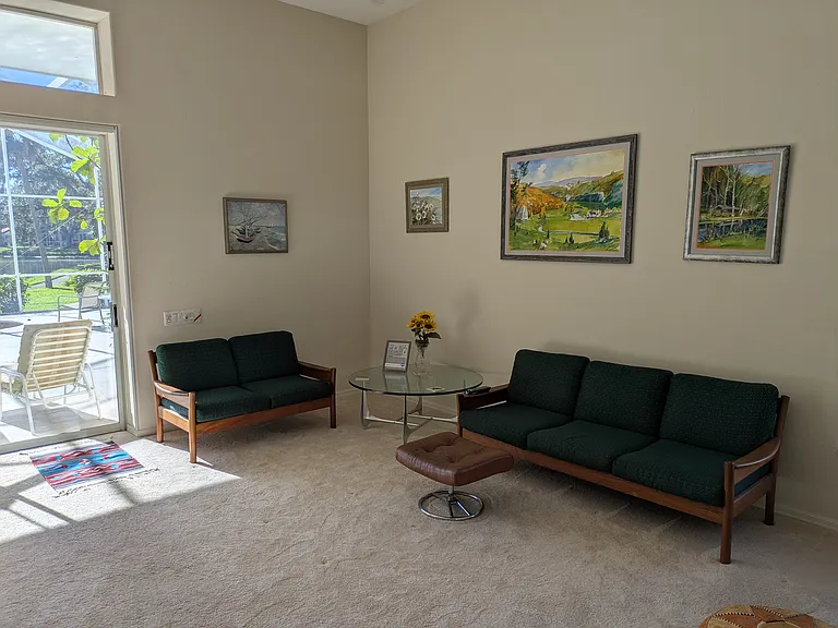 7439 Fairlinks Ct — Photo 4