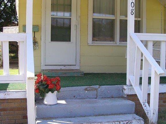 3rd image of 608 Missouri Ave