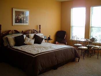 5th image of 4101 Lakeside Dr