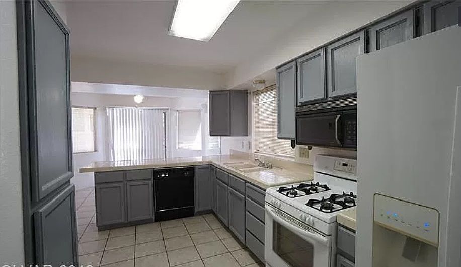 2nd image of 1608 Fig Palm Ct