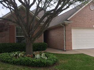 1911 Hollybranch Dr, Tyler, TX 75703