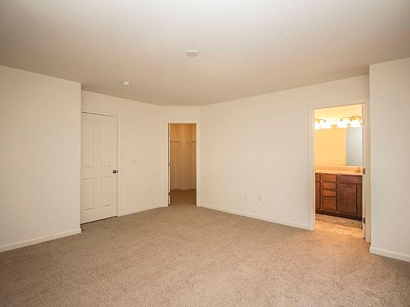2nd image of 3980 Redroyal Ave