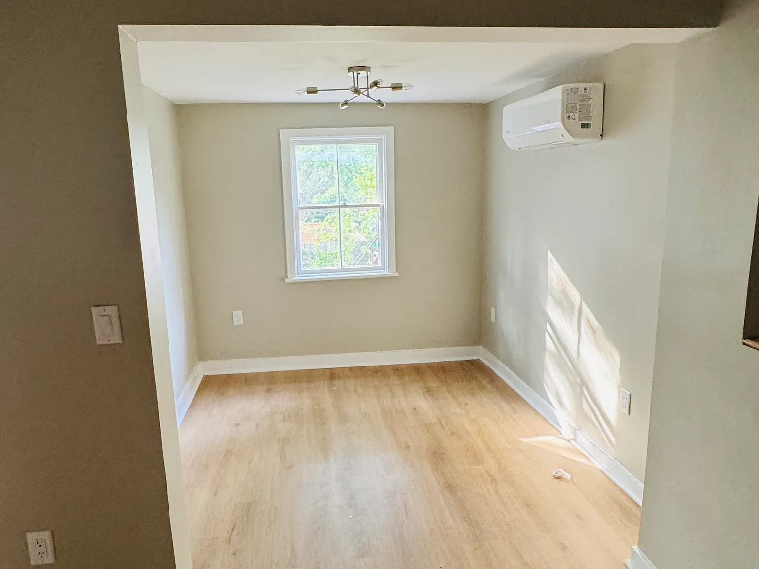 1 bed, 850 sqft, $1,450 — Photo 2