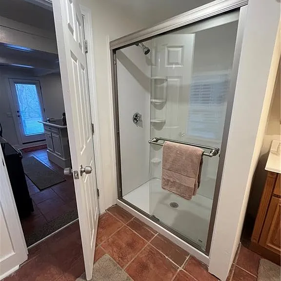 554 E Main Rd — Photo 14