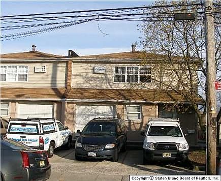 1st image of 3872 Hylan Blvd