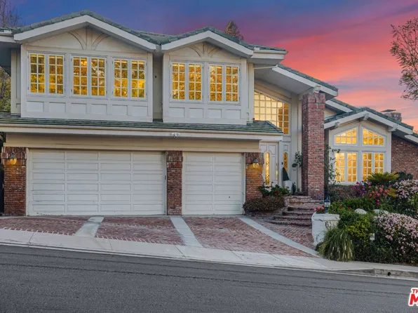 6111 County Oak Rd, Woodland Hills, CA 91367