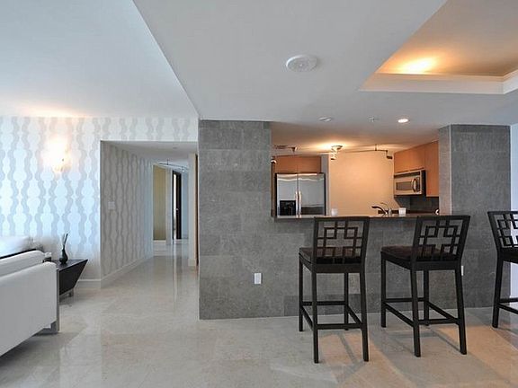 5th image of 650 West Ave APT 2308