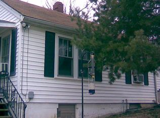 4900 NW Hillside Dr, Riverside, MO 64150