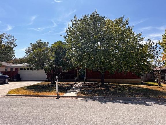 2nd image of 117 Crestwood Dr
