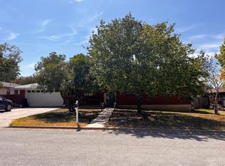 117 Crestwood Dr, Kerrville, TX 78028