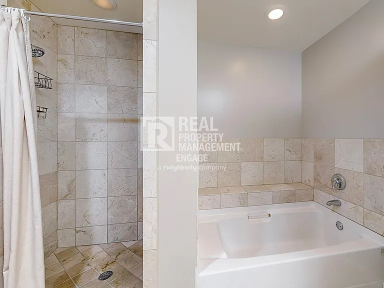 1200 Main St #910 — Photo 26