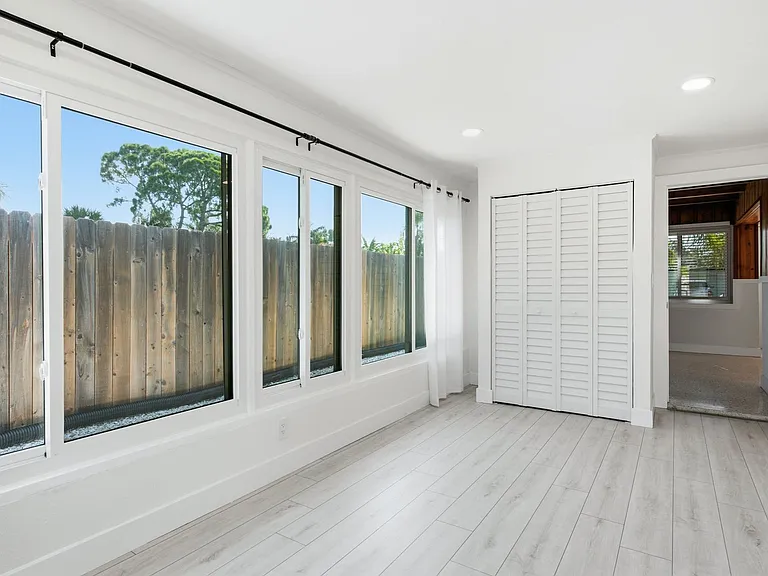 2488 Del Rio Way — Photo 24