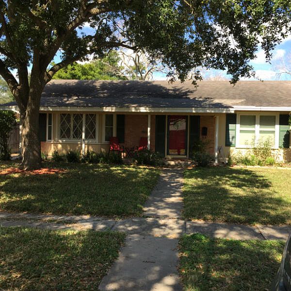 1st image of 642 Wilshire Pl