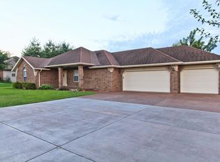 334 Redbud St, Sparta, MO 65753