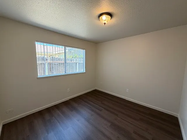 1519 Jennifer St #1 — Photo 5
