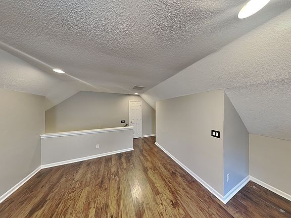 2nd image of 4759 Klondike Dr