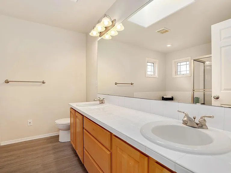 12421 NE 103rd Pl — Photo 25