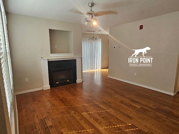 2nd image of 4017 Washington Ave APT 103