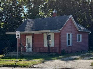 1137 Corse St, Burlington, IA 52601