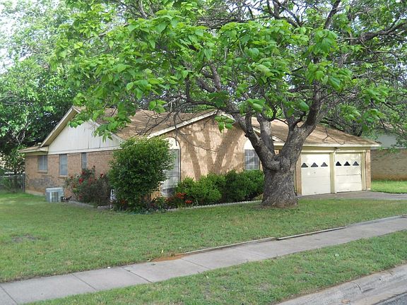 3rd image of 1109 Atlanta Dr