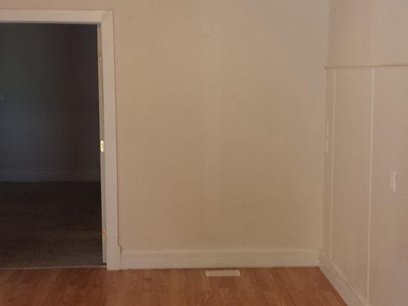 5th image of 267 W McMillan St #1