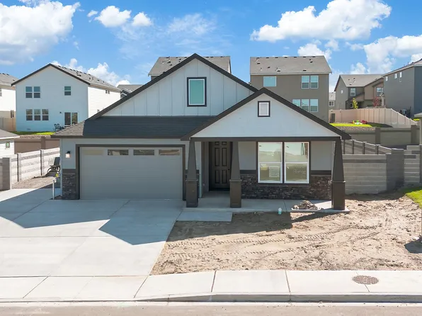 7801 Blanchard Loop, West Richland, WA 99353