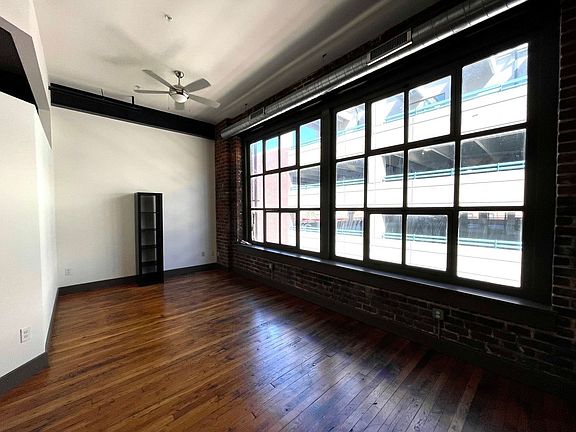 5th image of 1322 W Broad St APT 3G