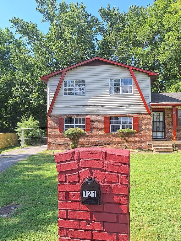 121 Apollo Ct W - Property Image