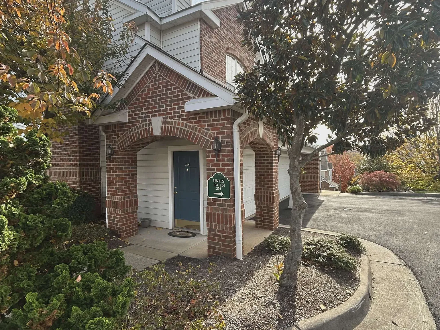 2 bed, 1068 sqft, $1,850 — Photo 1